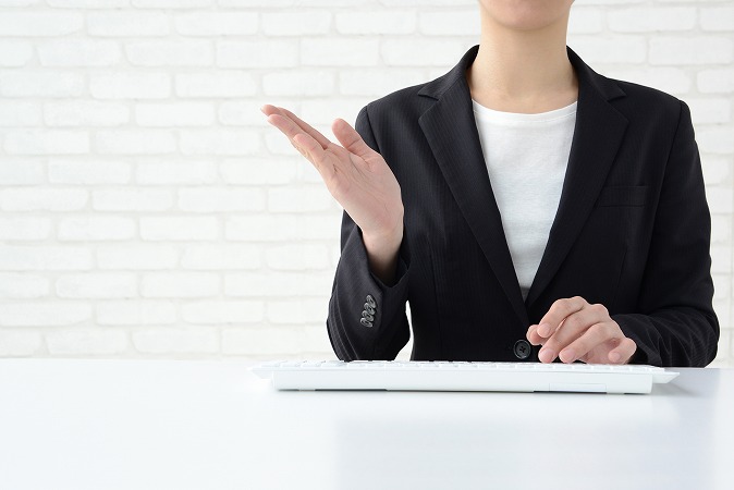 清掃のプロが語る！定期清掃とスポット清掃の違いと選び方